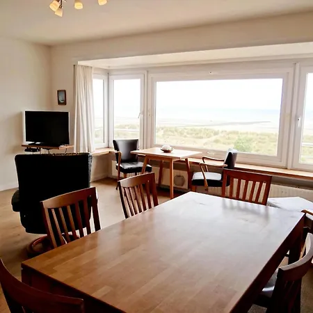 شقة In With Sea View